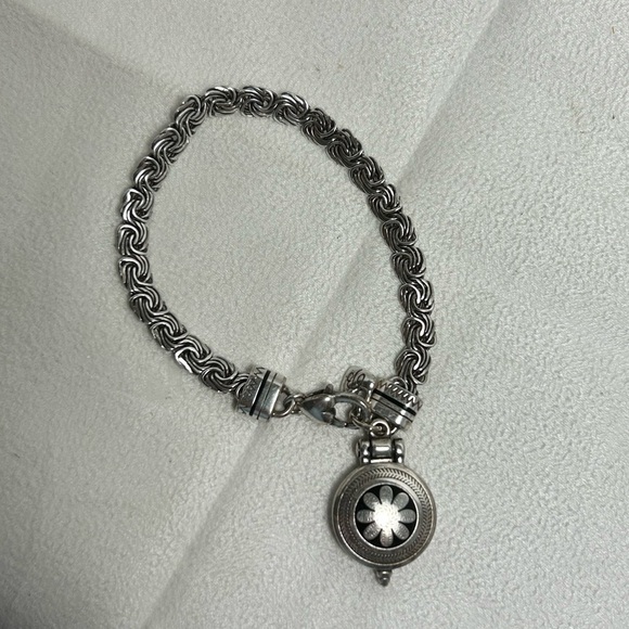 Brighton Locket Charm Bracelet Silver Plated Vintage 8" - Picture 3 of 9